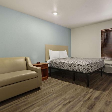 Woodspring Suites Greenville Central I-85 المظهر الخارجي الصورة